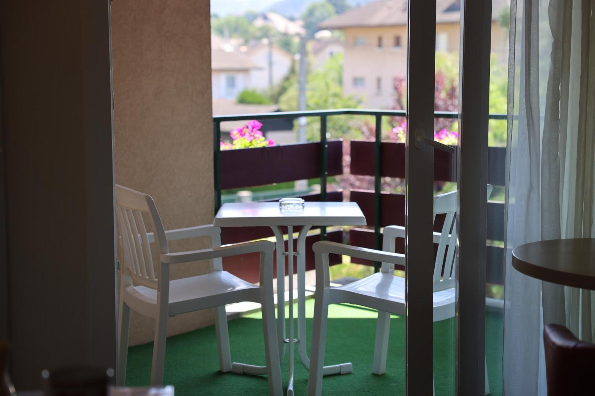 Logis Hotel Arc En Ciel Thonon-les-Bains Exterior photo
