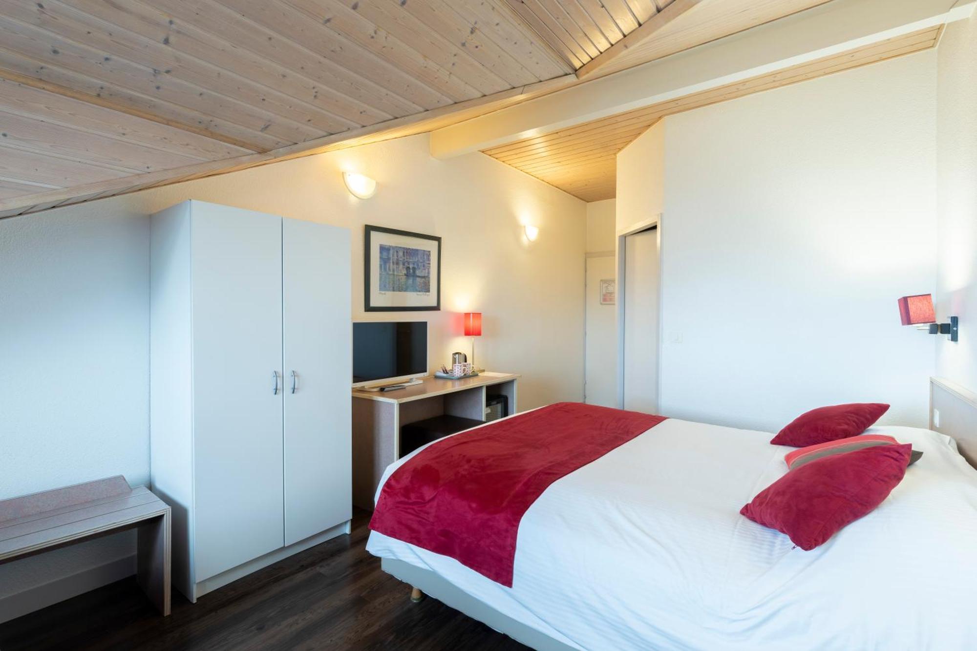 Logis Hotel Arc En Ciel Thonon-les-Bains Room photo